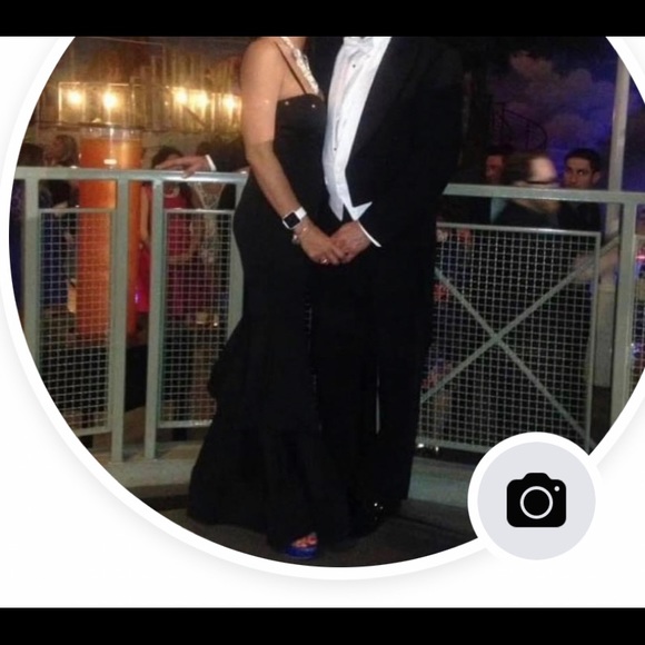 Formal Dress - Picture 4 of 4